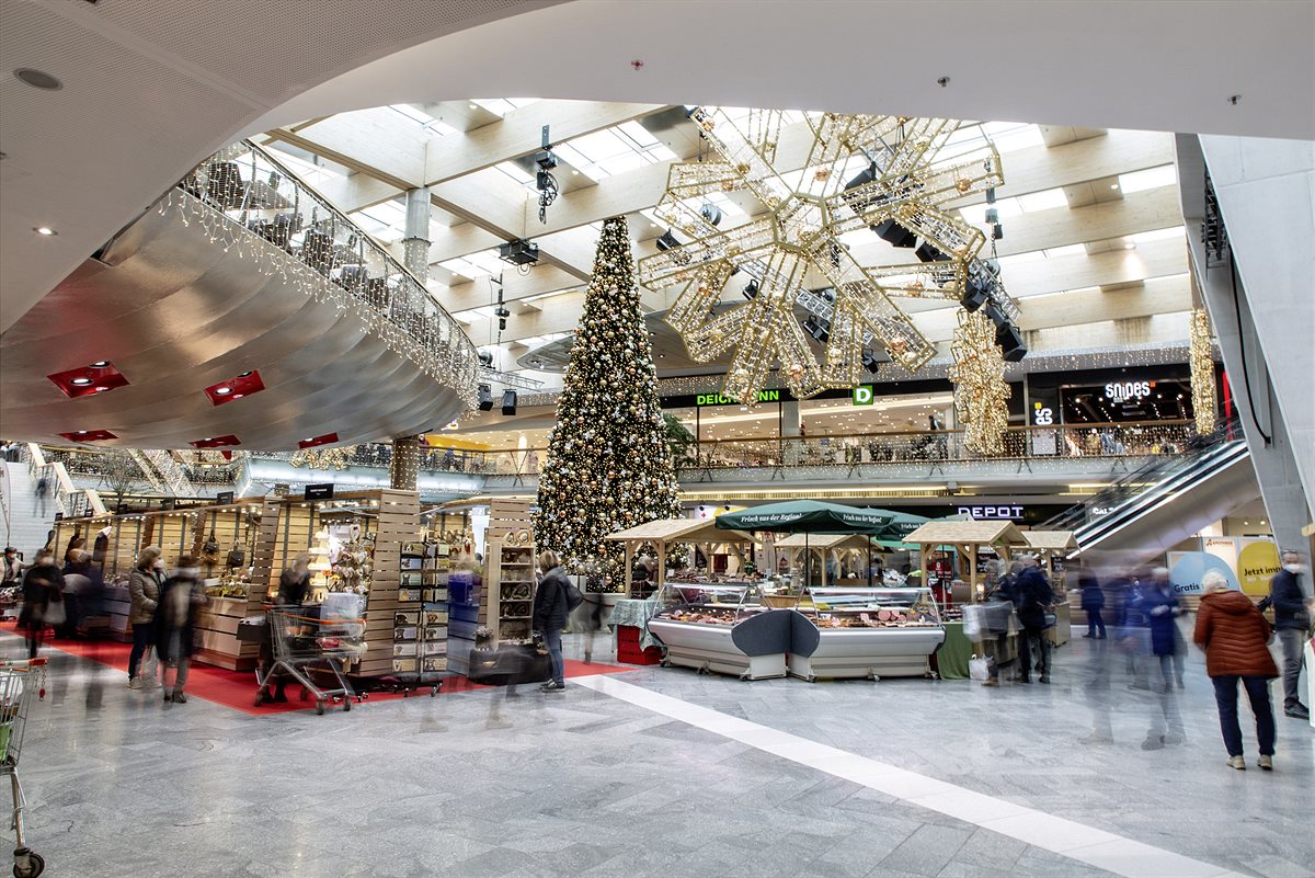 Bild1_weihnachtliche Shopping Mall