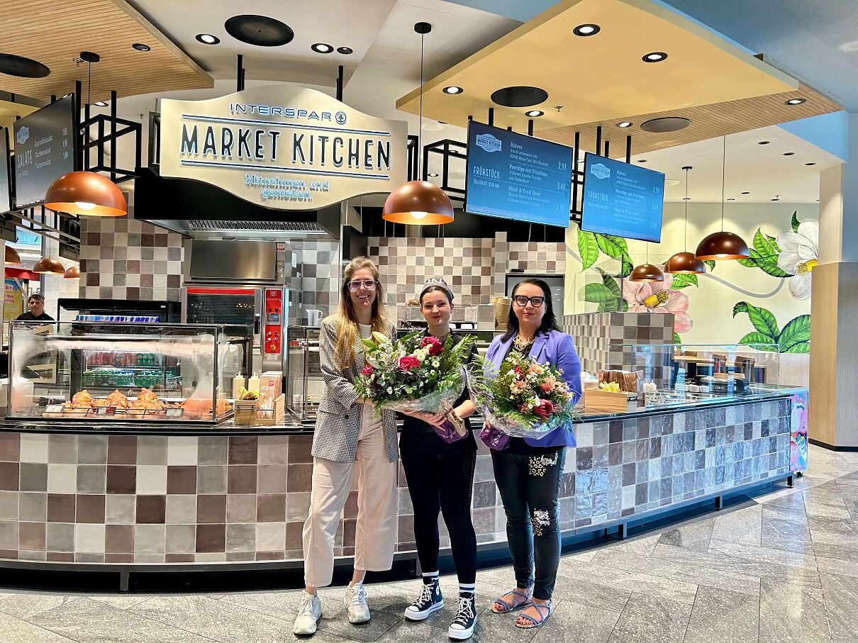 Bild1_Eröffnung der INTERSPAR Market Kitchen in der VARENA (c) VARENA