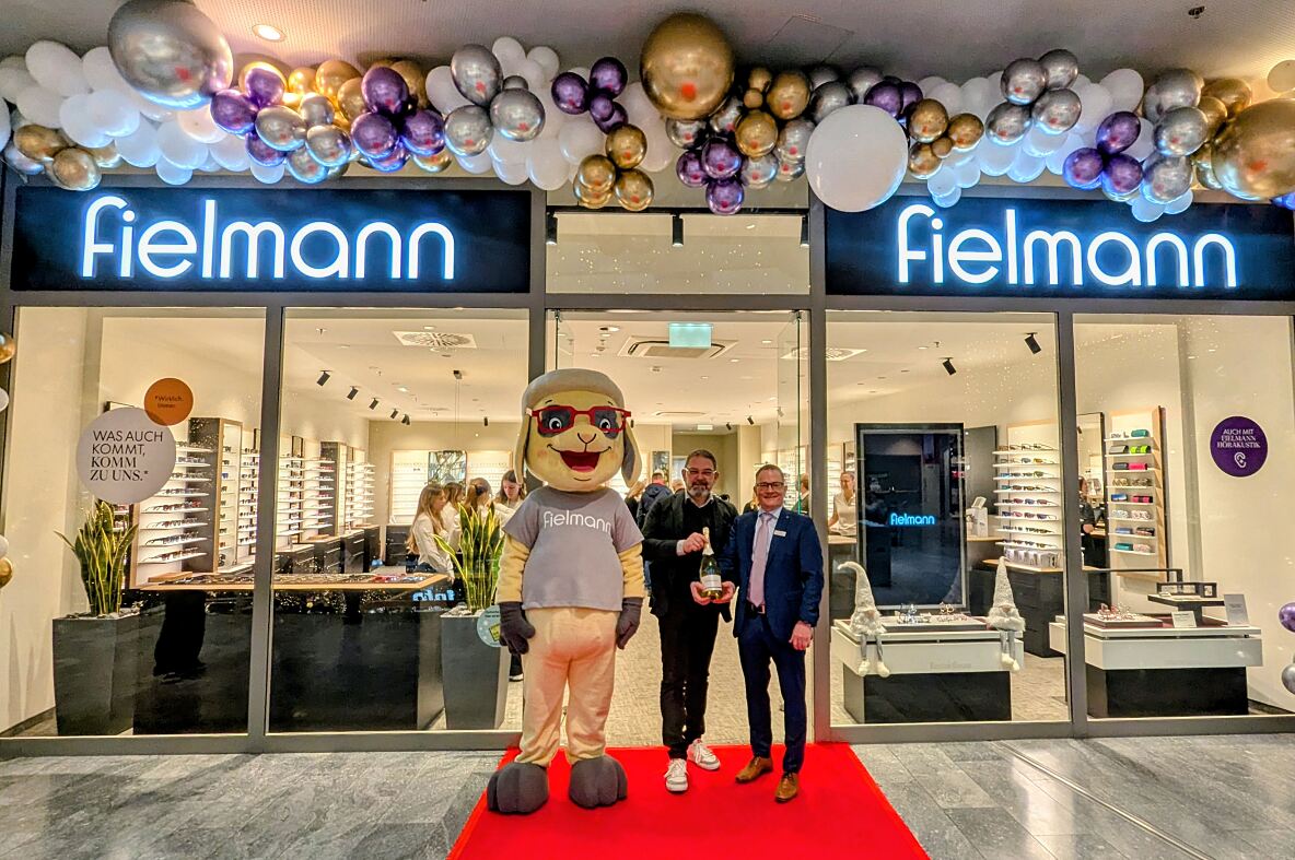 Bild 1 Wiedereröffnung der Fielmann-Filiale in der VARENA © VARENA